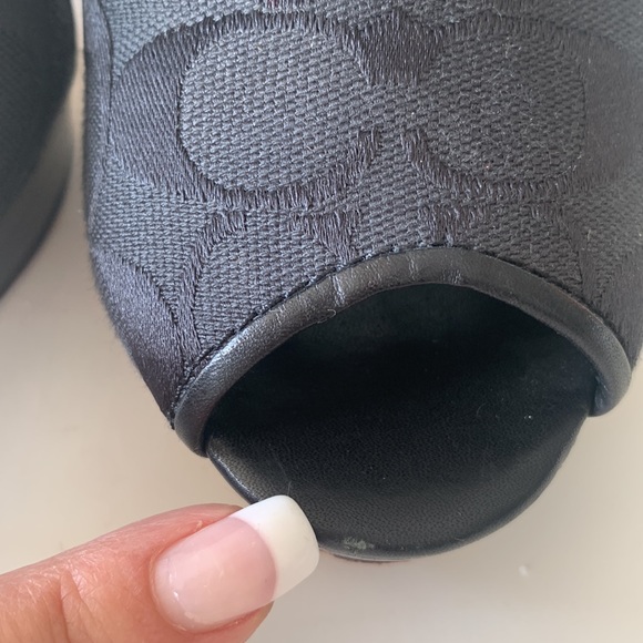 COACH Black Signature Logo Canvas Slingback Pumps: SIZE 8 - Picture 13 of 15